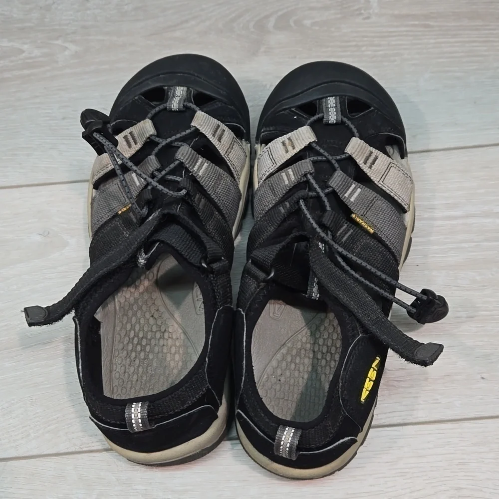 Keen Mens Outdoor Hiking Fisherman Whisper Sandals shoes sz 6